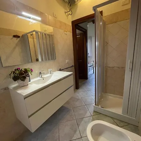 شقة فندقية La Fontana Dei Desideri 2*